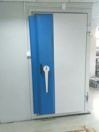 電波暗室