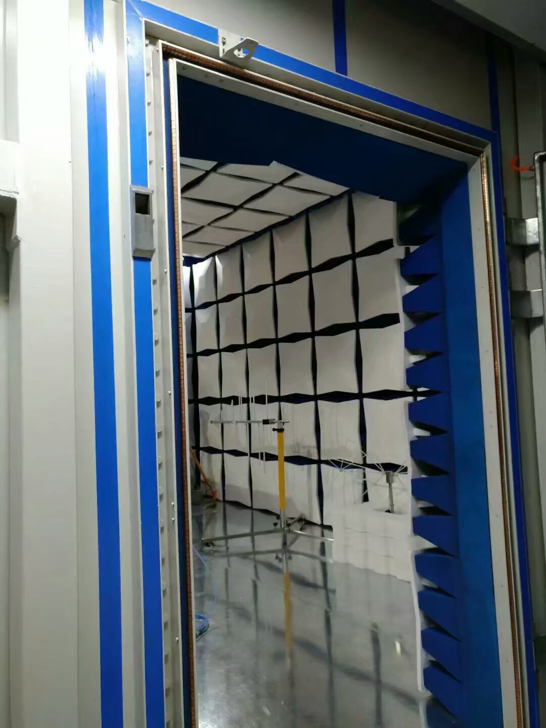 電波暗室