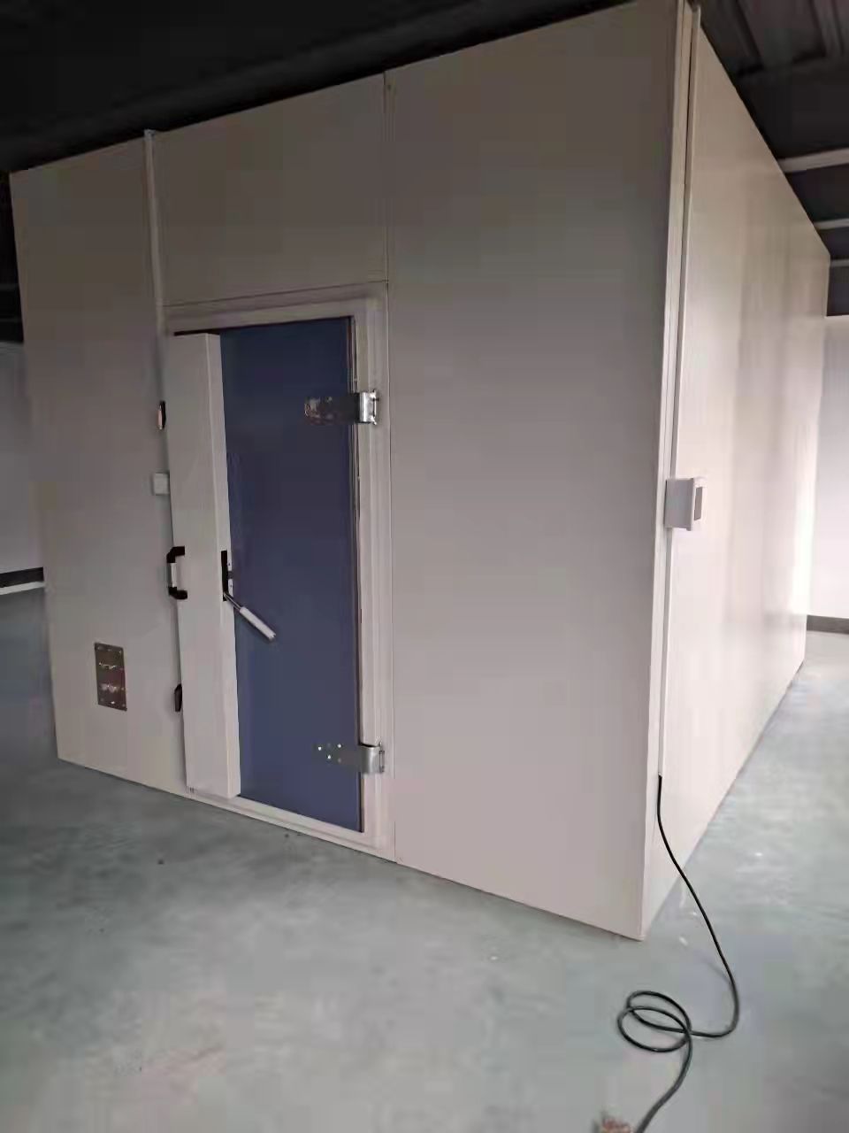 電波暗室