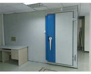 電波暗室